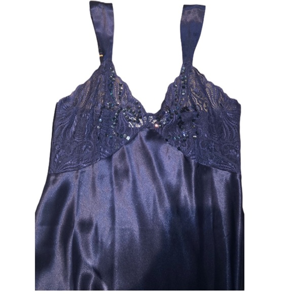 Victoria’s Secret Vintage Lace & Sequin Nightgown - Picture 5 of 8